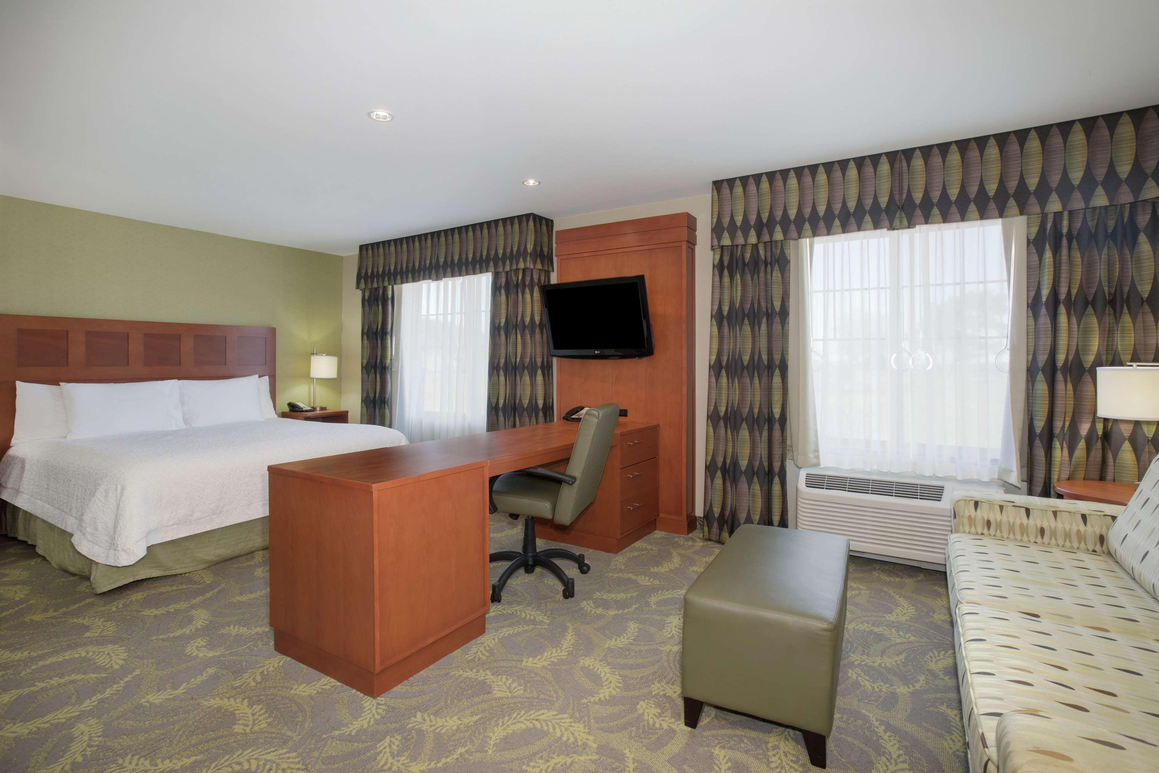 Hampton Inn & Suites Astoria Esterno foto