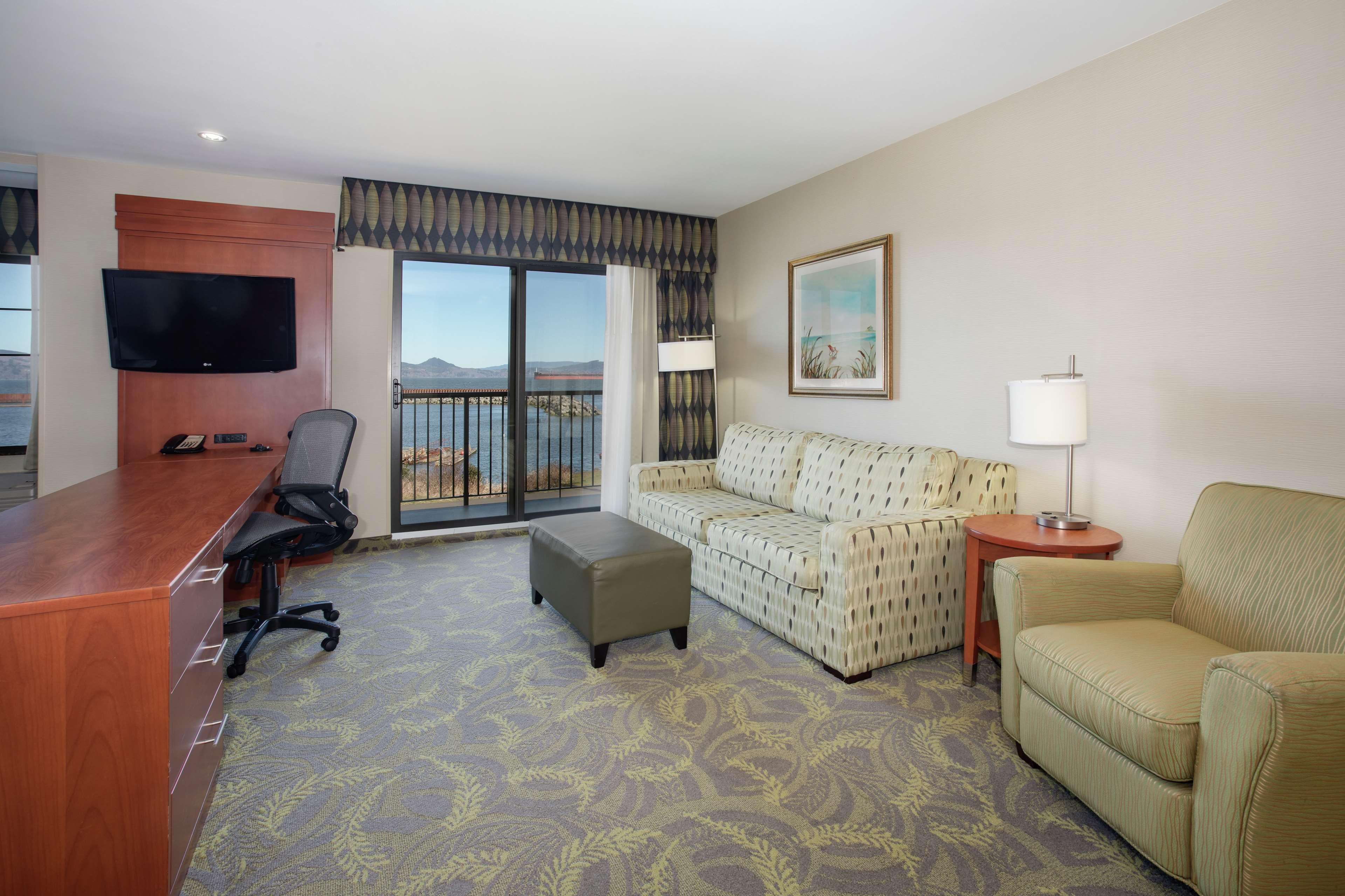 Hampton Inn & Suites Astoria Esterno foto