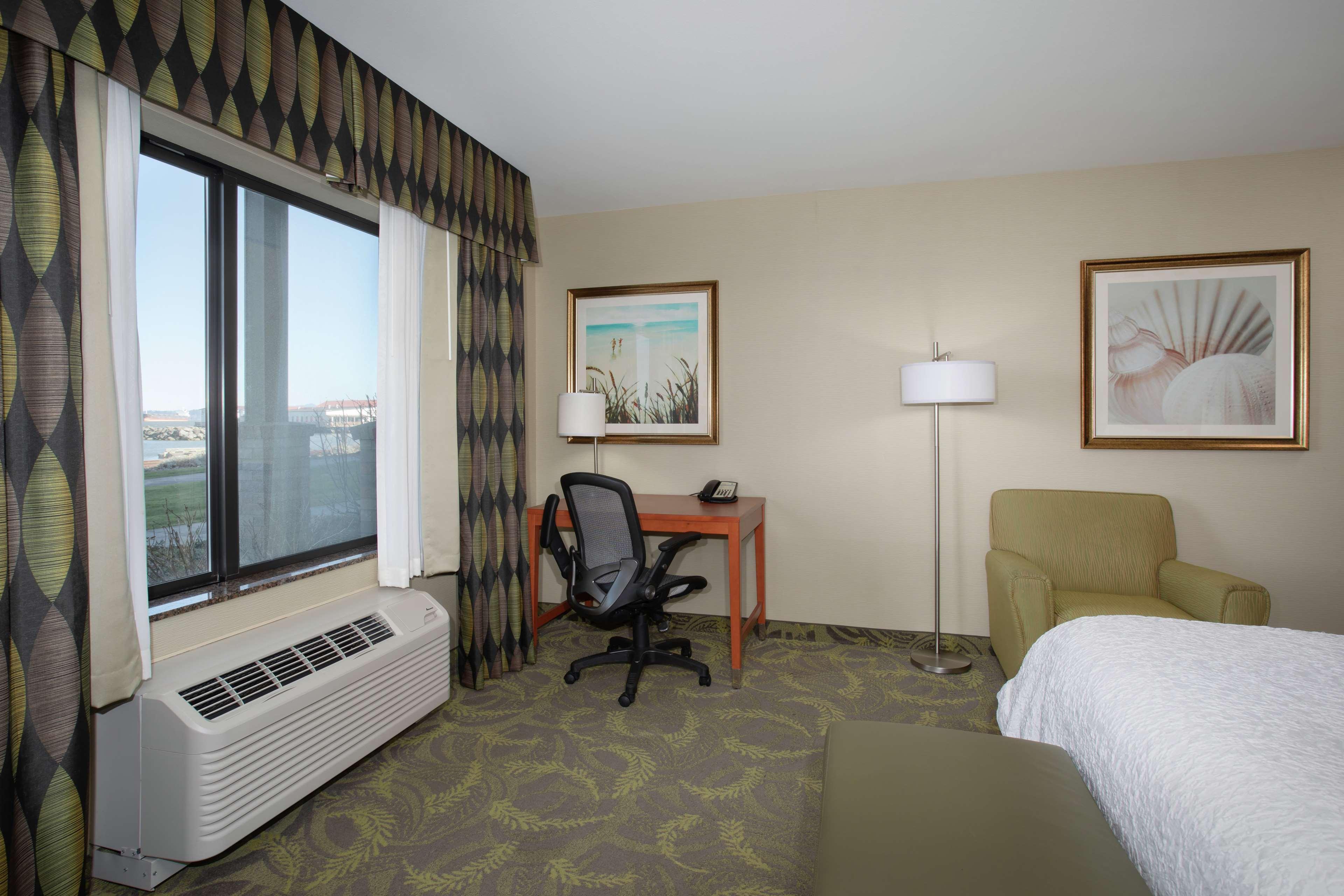 Hampton Inn & Suites Astoria Esterno foto