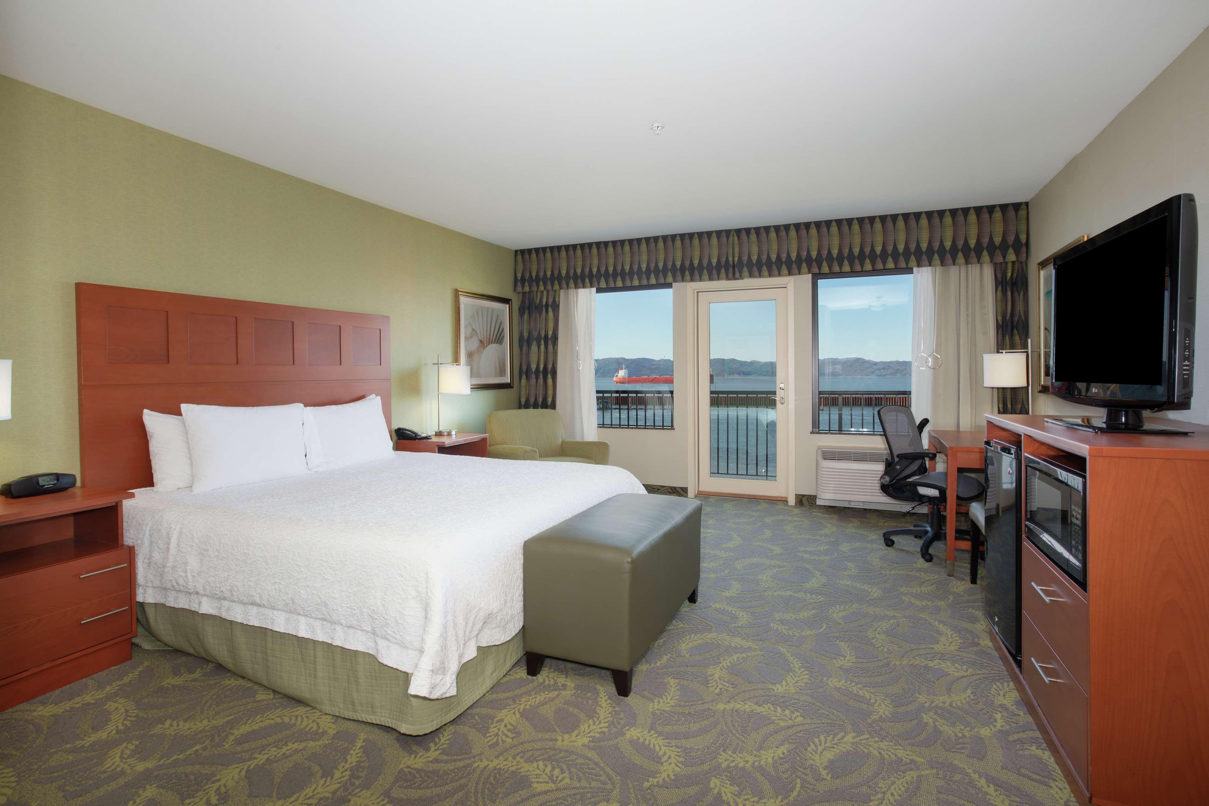Hampton Inn & Suites Astoria Esterno foto